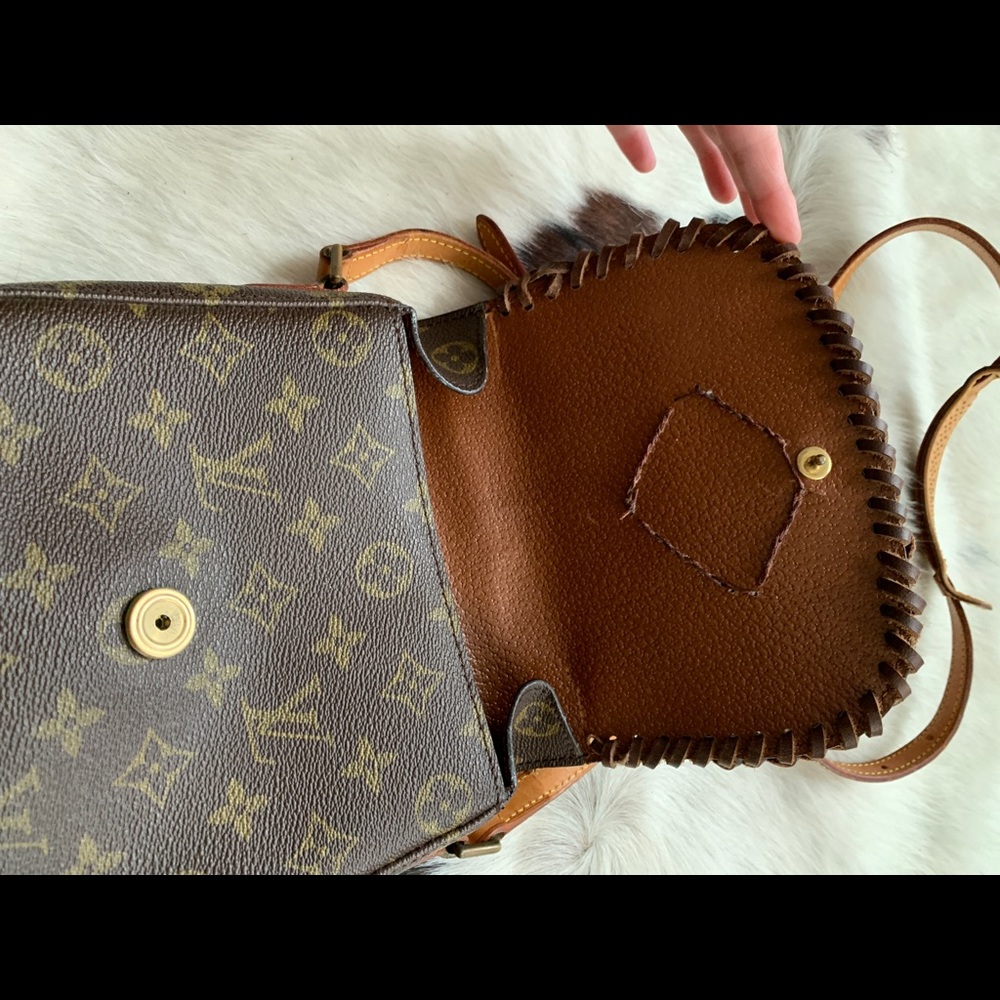 Louis Vuitton Brown Monogram Crossbody with Tan Strap and Turquoise Accent - Picture 7 of 16